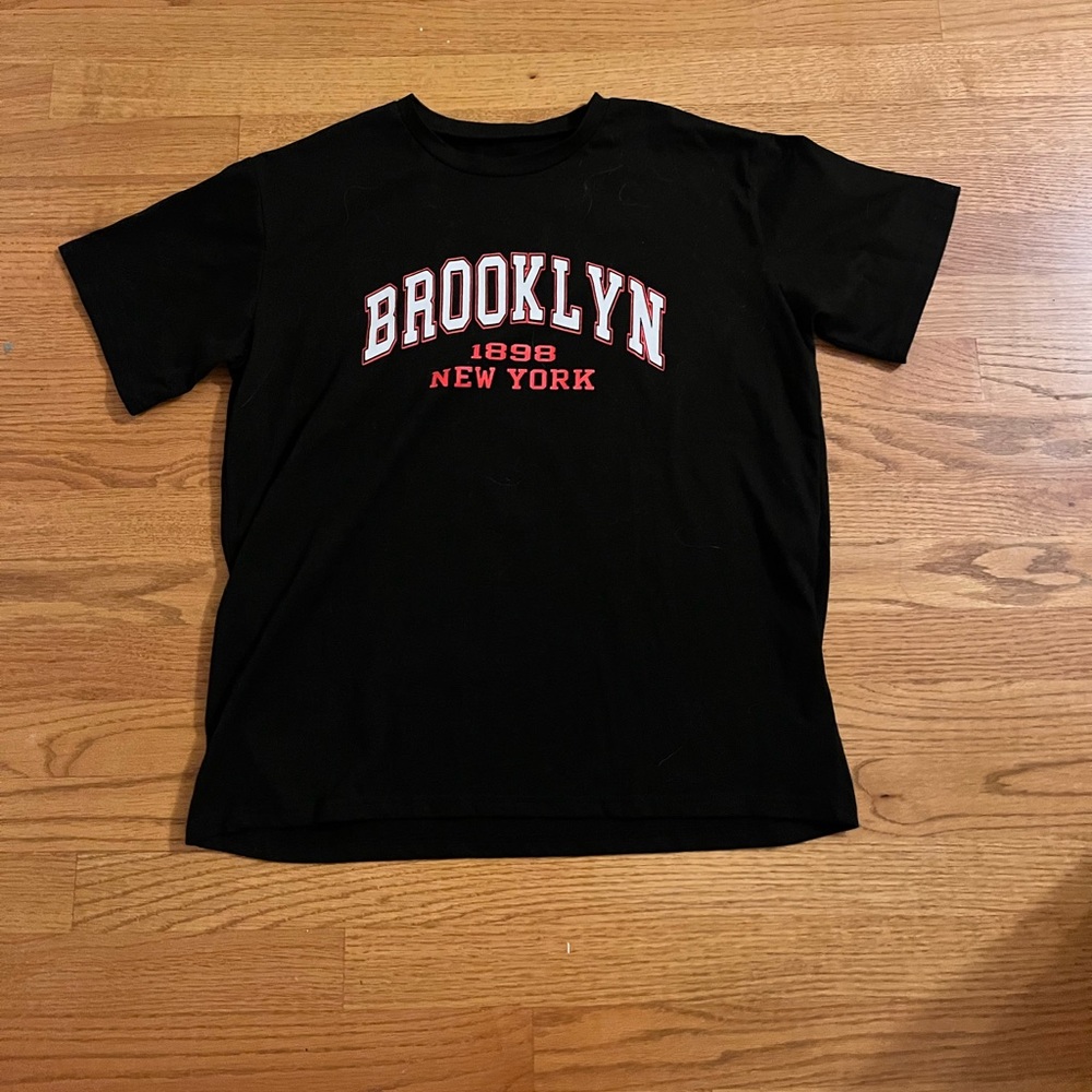 NWOT🐦‍⬛🐦‍⬛black SHEIN tee shirt